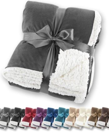 Gräfenstayn® Kuscheldecke in Lammfell-Optik - verschiedene Größen und Farben - Tagesdecke - Flanell Mikrofaser-Flausch - mit Öko-Tex Siegel "geprüftes Vertrauen" (Anthrazit, 240x220 cm)