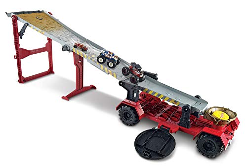 Hot Wheels GFR15 - Monster Trucks riesige 2 in 1 Crashrennen Transporter Truck und Rennbahn 1,2 m lang, Spielzeug ab 4 Jahren - obrazek 7