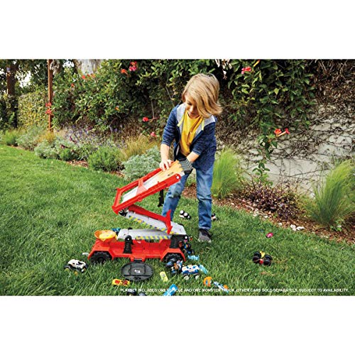 Hot Wheels GFR15 - Monster Trucks riesige 2 in 1 Crashrennen Transporter Truck und Rennbahn 1,2 m lang, Spielzeug ab 4 Jahren - obrazek 4