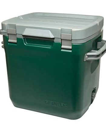 Stanley Adventure Outdoor Cooler - Camping Kühlbox Doppelwandige Schaumisolierung BPA-frei Deckel fungiert auch als Sitz Robuste Kühlbox ohne Strom Auslaufsicher, 28.3L, Grün Green