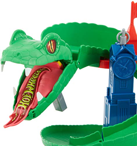 Hot Wheels FNB20 - City Kobra Angriff Set, großes Spielset mit Schlange inkl. 1 Spielzeugauto, und Starter, ab 4 Jahren & Wheels 01806 5er Pack 1:64 Die-Cast Fahrzeuge Geschenkset - obrazek 5