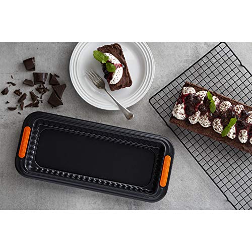Le Creuset Antihaft Tarteform, Rechteckig, 33 x 13 x 3 cm, Hebeboden, PFOA-frei, Sauerteigbeständig, Aus Karbonstahl gefertigt, Anthrazit/Orange - obrazek 5