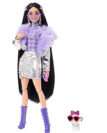 Barbie Extra Lalka Srebrzysty strój i fioletowe boa/Czarne włosy HHN07