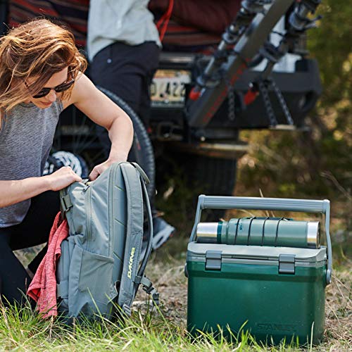 Stanley Classic Legendary Thermosflasche 1L Hammertone Green - Edelstahl Thermoskanne - BPA-frei - Thermos Hält 24 Stunden Heiß - Deckel Fungiert Auch als Trinkbecher - Spülmaschinenfest - obrazek 5