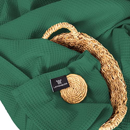 LAYNENBURG narzuta klasy premium, 240 x 260 cm (rozmiar XXL), 100% bawełny o strukturze waflowej, lekkie nakrycie letnie, bawełniana narzuta na łóżko, sofę, ciemnozielona - obrazek 5