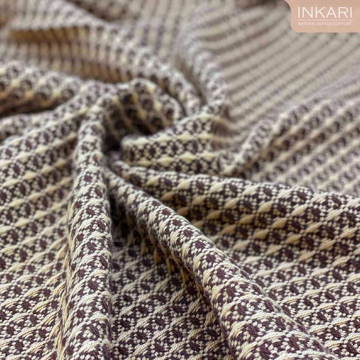 Inkari Ręcznie wykonany koc z alpaki 210 x 140 cm – puszysty koc z wełny alpaki i merynosów – wełniany koc idealnie nadaje się jako narzuta na sofę, koc do mieszkania lub na kanapę - obrazek 8