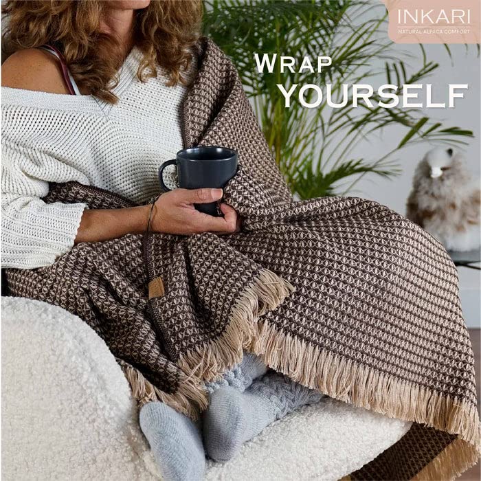 Inkari Ręcznie wykonany koc z alpaki 210 x 140 cm – puszysty koc z wełny alpaki i merynosów – wełniany koc idealnie nadaje się jako narzuta na sofę, koc do mieszkania lub na kanapę - obrazek 6