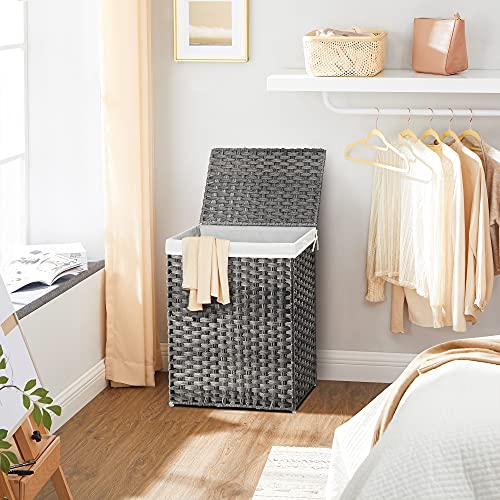 SONGMICS Kosz na bieliznę ręcznie tkany, 90 L, kosz na pranie z rattanu syntetycznego, z pokrywą i uchwytami, składany, torba na pranie wyjmowana, szary LCB51WG - obrazek 7